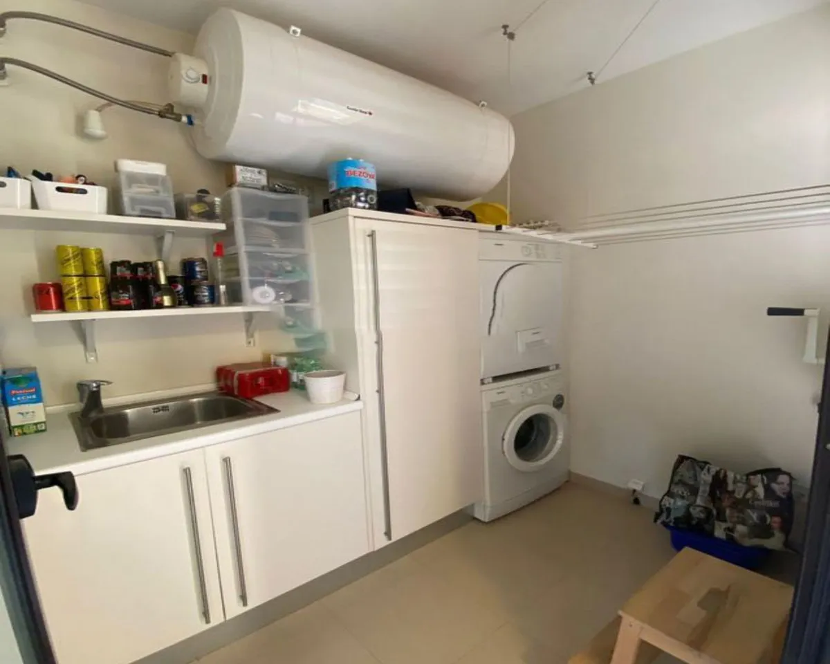 255441fb-ca4c-41d2-b936-bd06d0db5383