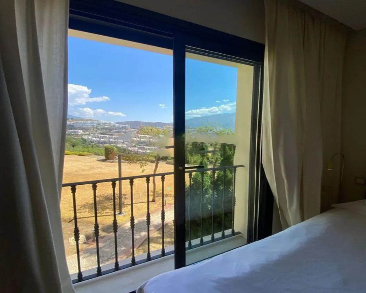 806ba685-7ac4-4487-96dd-3d13f3e38ca6