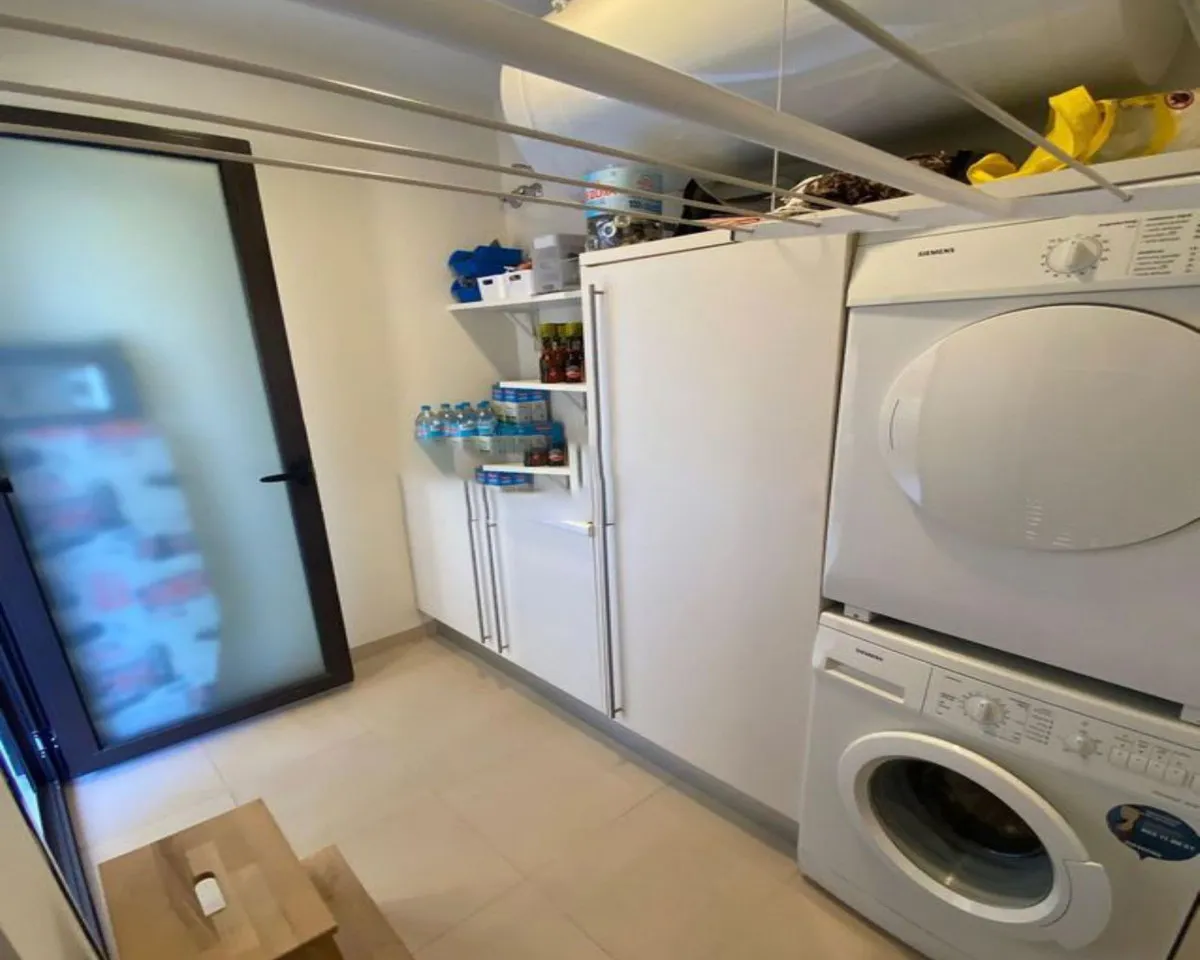 b49f77ab-5140-429c-990f-9a80bfaa0157