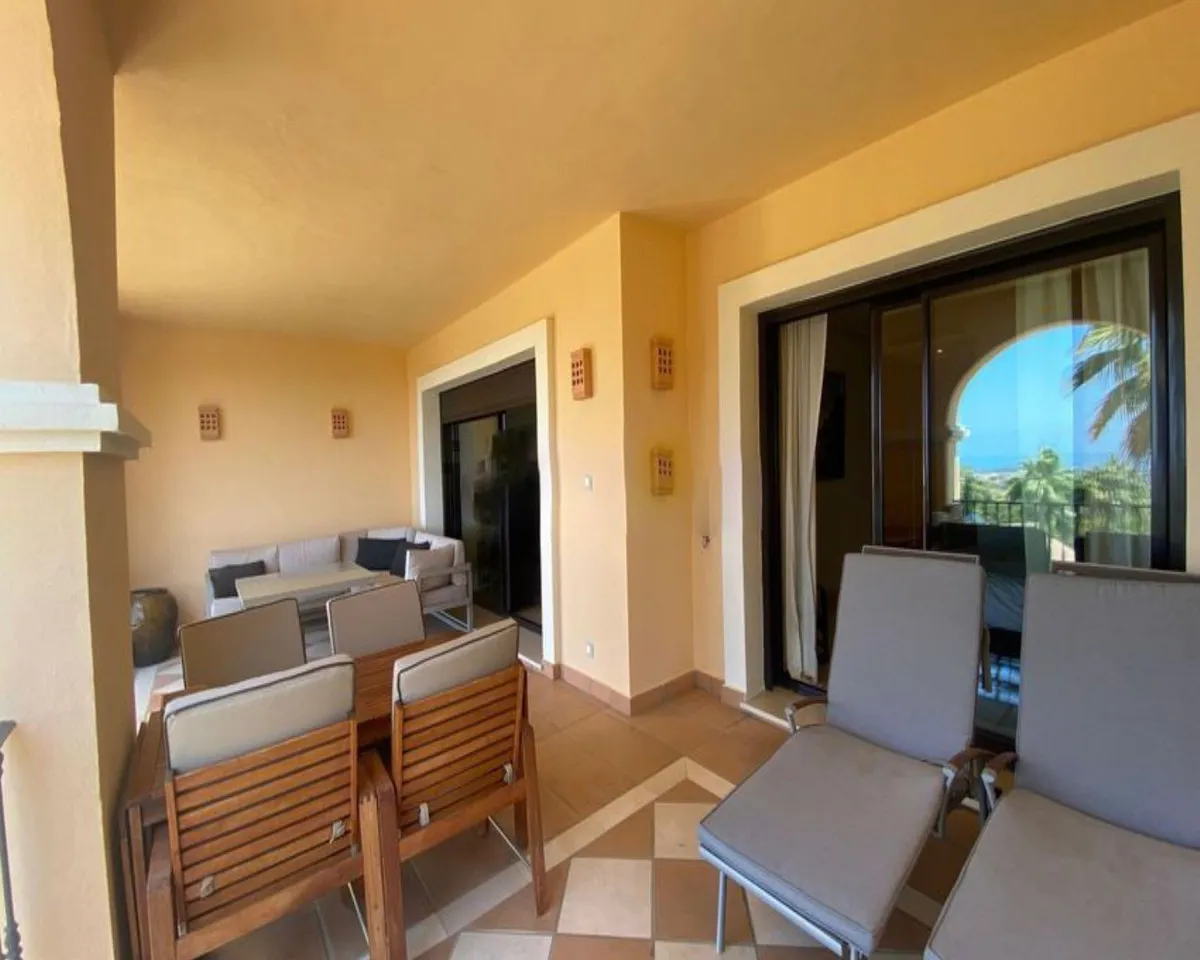 b8b17ef8-a218-4850-86e0-af0b8e6c3c79