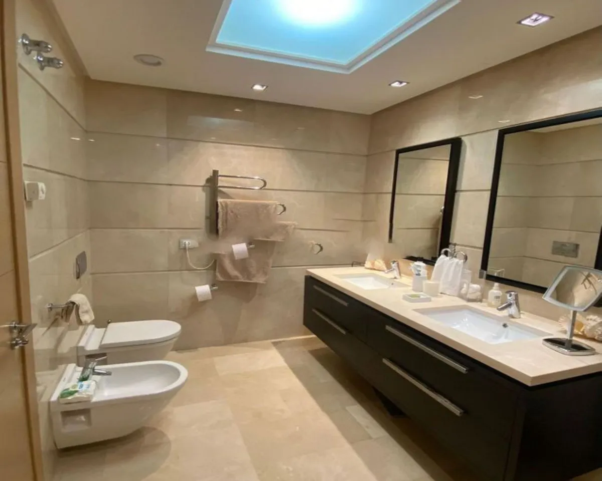 f23b90ac-fe06-4c78-8ce5-c8e866037f7f