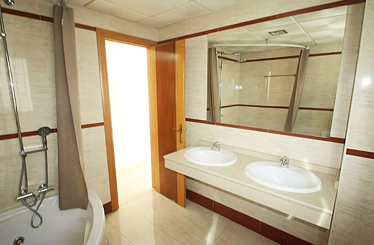 126fe751-0d9d-4073-af03-3f78480b5579