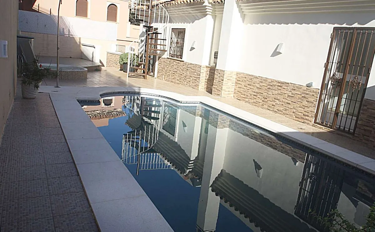 993aff56-1ca9-4989-87f9-75039d38c872