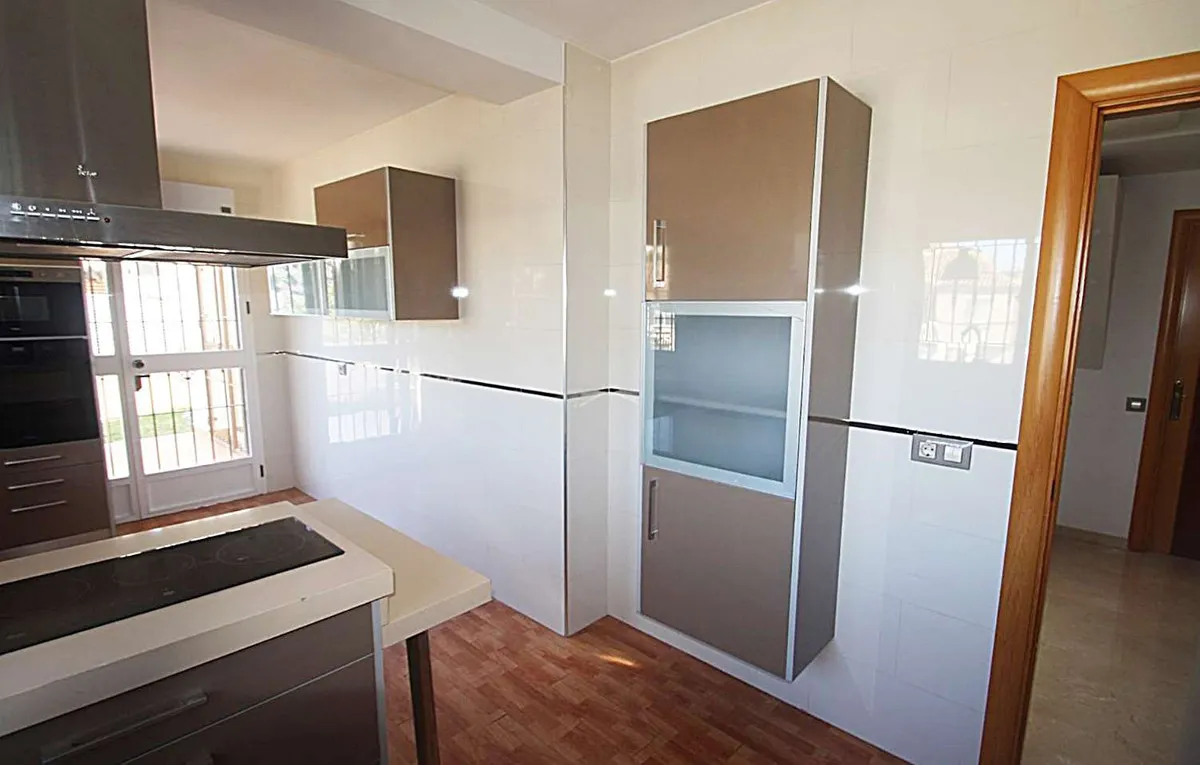 ac418e11-4af1-4ba7-80d5-8305d02e2811