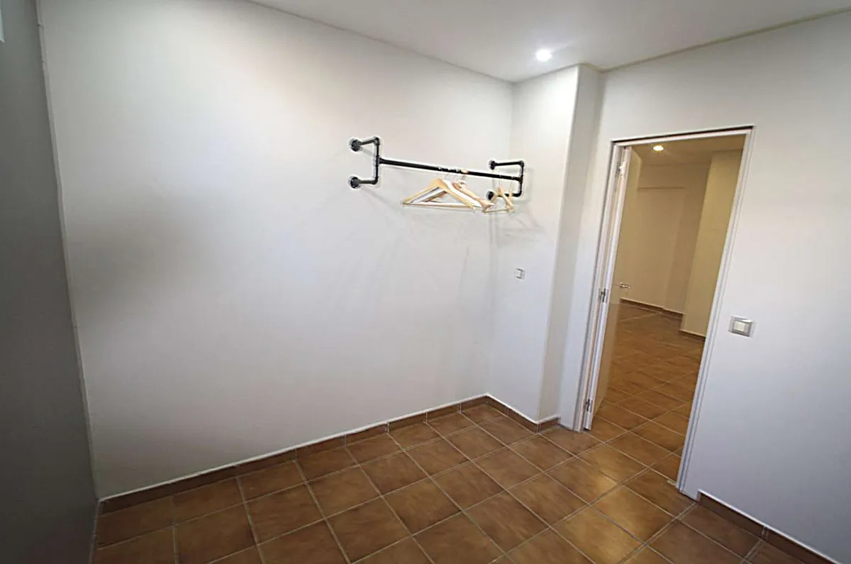 aec1594f-bc00-4e91-9c80-0acbf75f9df5