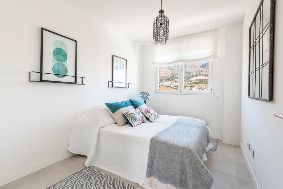 9b86d39c-e50e-4f53-acdb-4ab5e81e23da