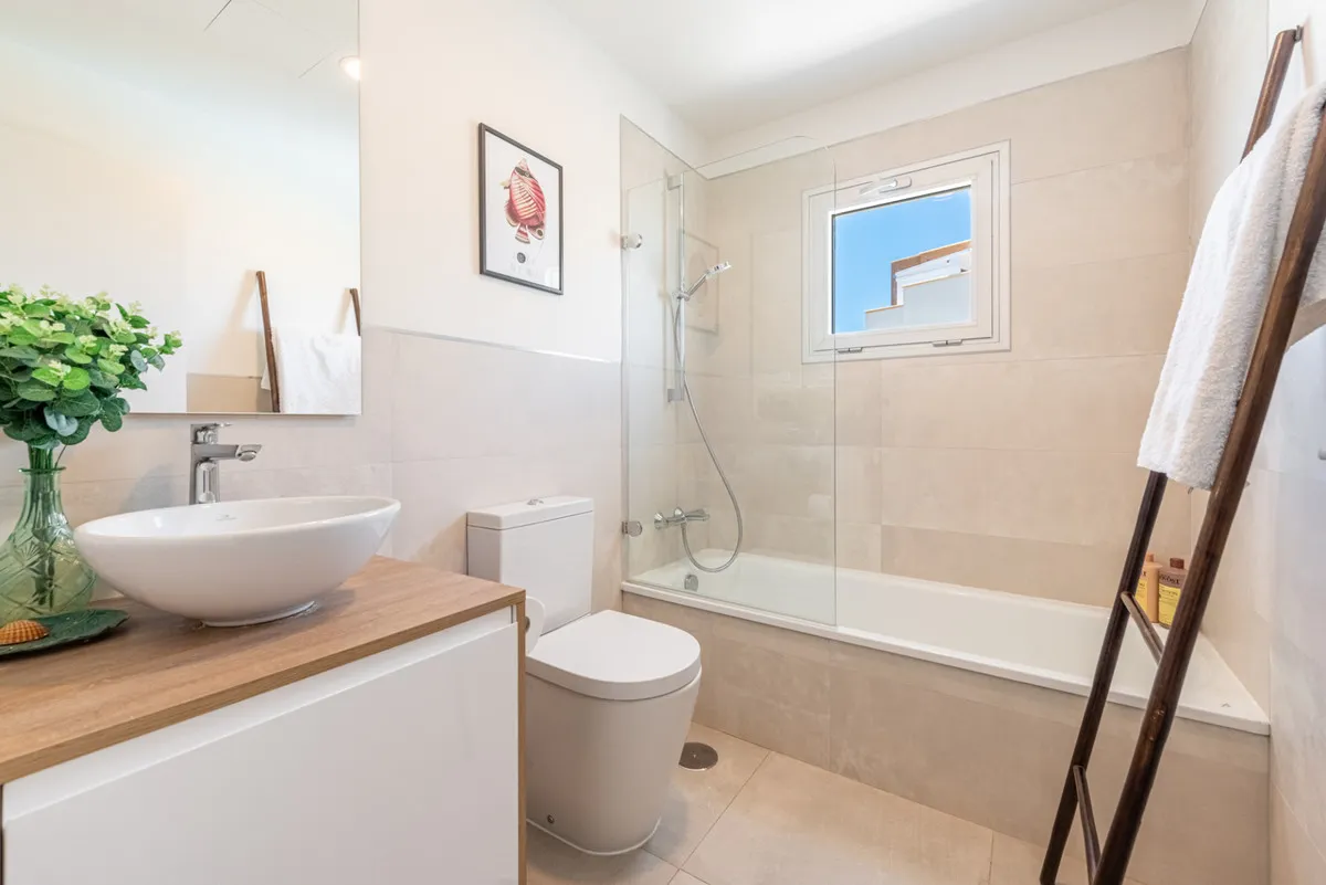 fe0ce395-ed40-4c7c-9c4d-706288f41ae3