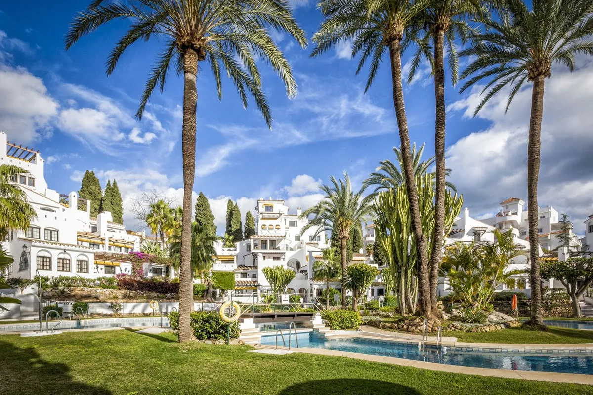 325333f0-1caf-47ab-a389-c68528592994