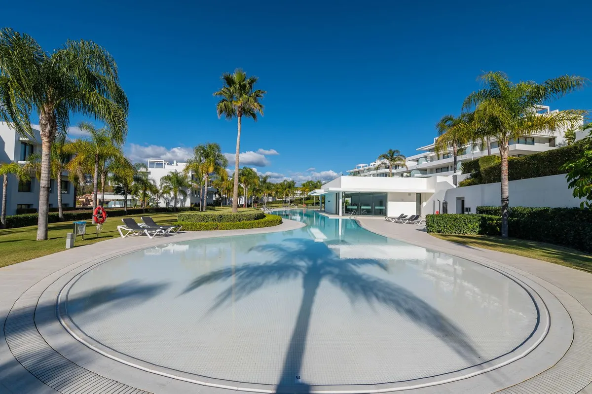 8f570b06-0ac2-471b-81da-eb653a5119c8