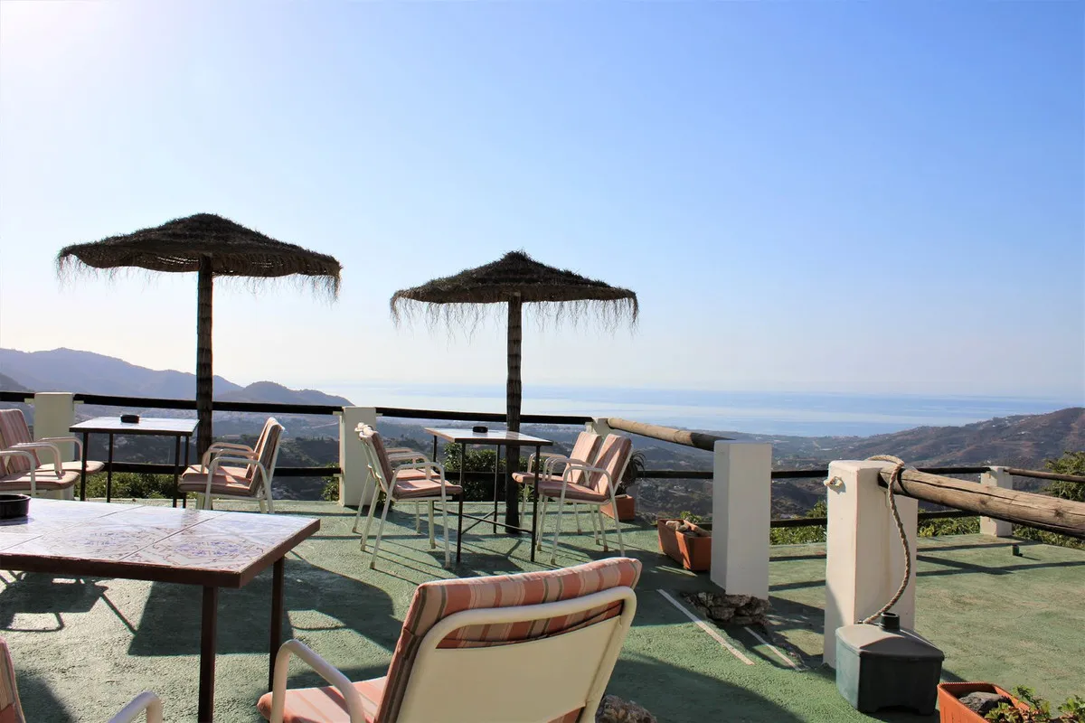 b8bac9c2-6b4e-4a47-842d-1d83aed20197