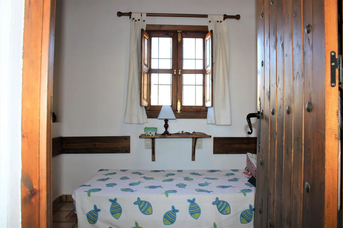 dc894131-c594-4c8e-9f05-0098e5215bdc