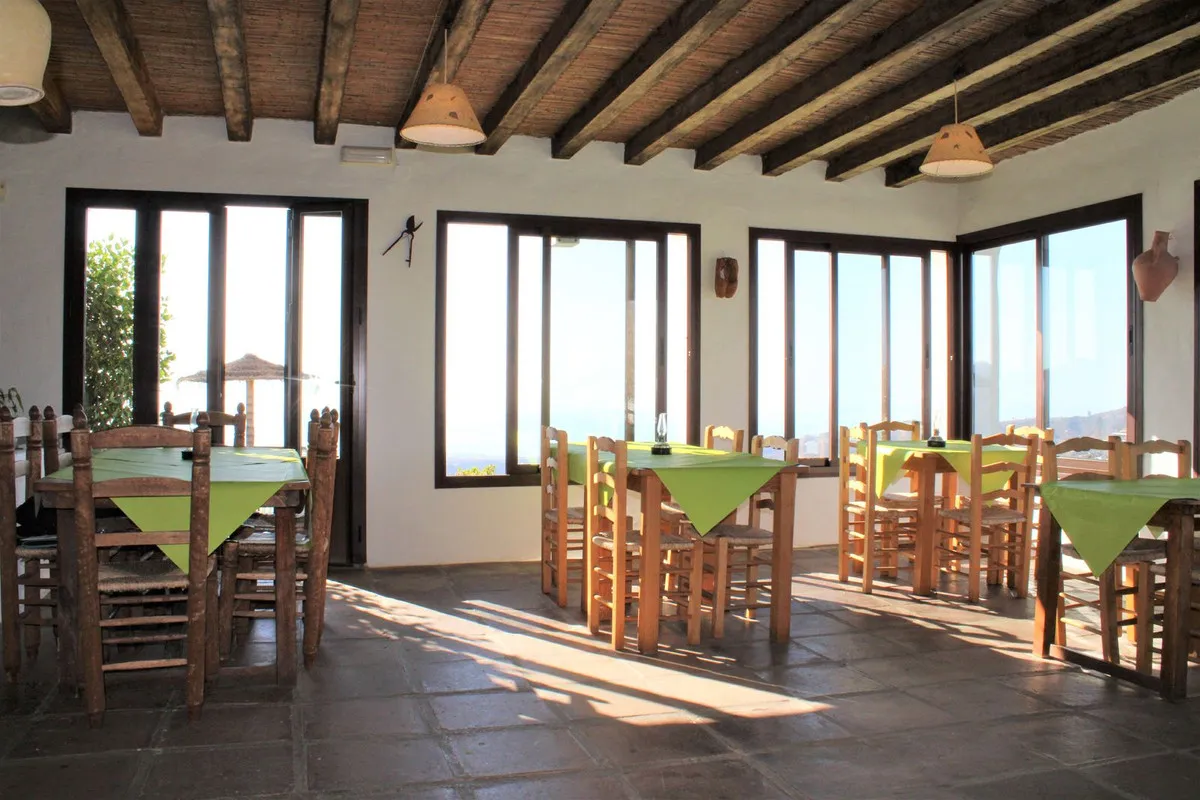 f495d72b-1c27-4349-9337-a4038a3996ab