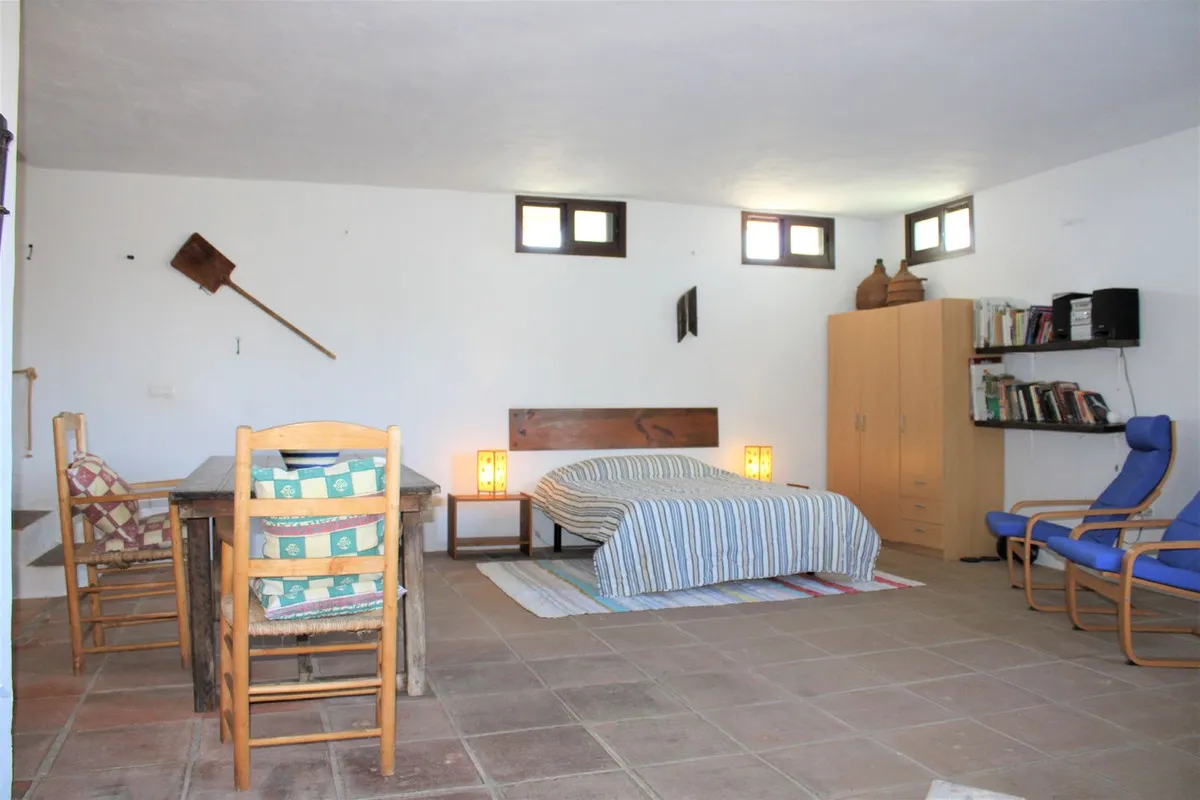 f9f7e405-4d14-4c5a-9abc-8efb53f72c0a