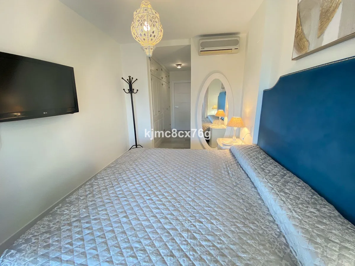 7569bf06-f6f8-4f86-b10e-015818d7c1f6