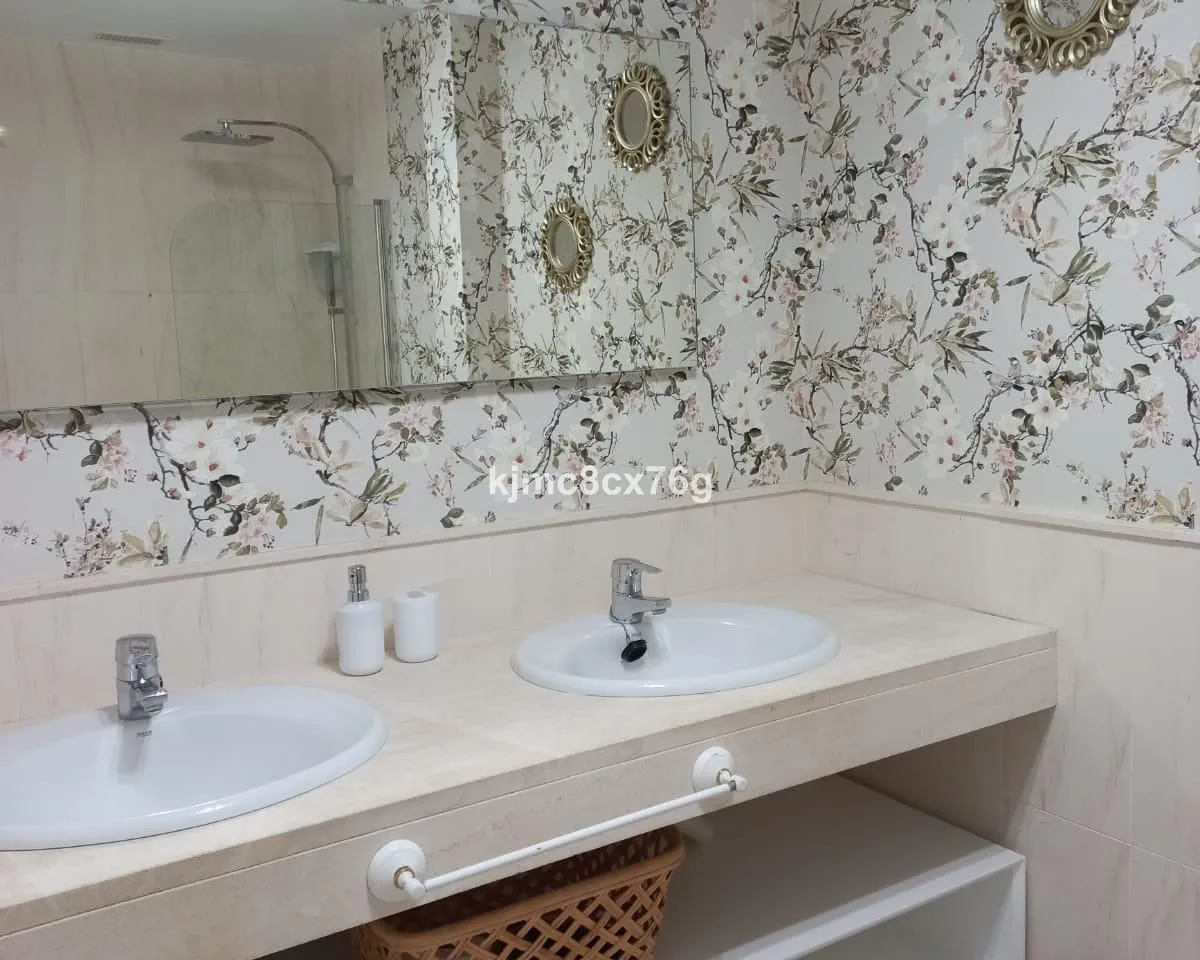 767aaa98-f2f2-4d82-a8e1-80db9319f68a