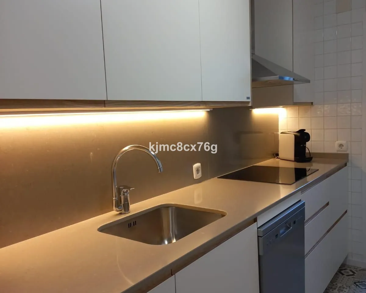 f577d2cc-6f5e-4111-bf0a-eb95e7f84c2a