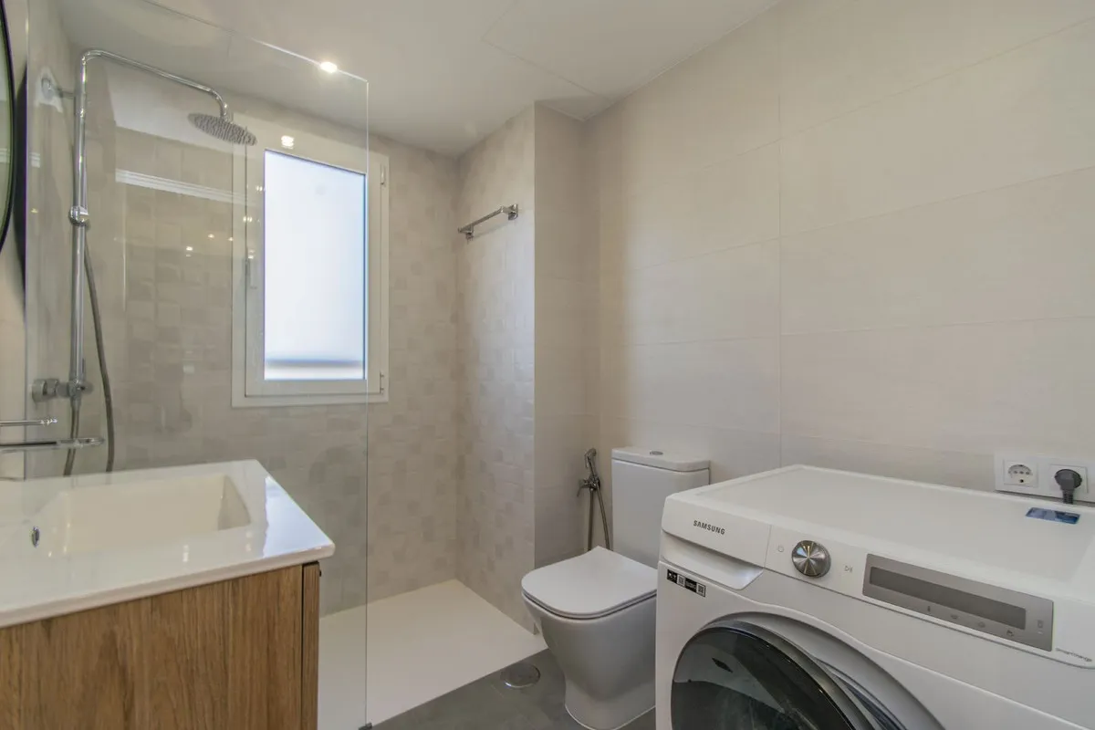 44f16381-c7e0-41d9-9e73-77a334c755cc