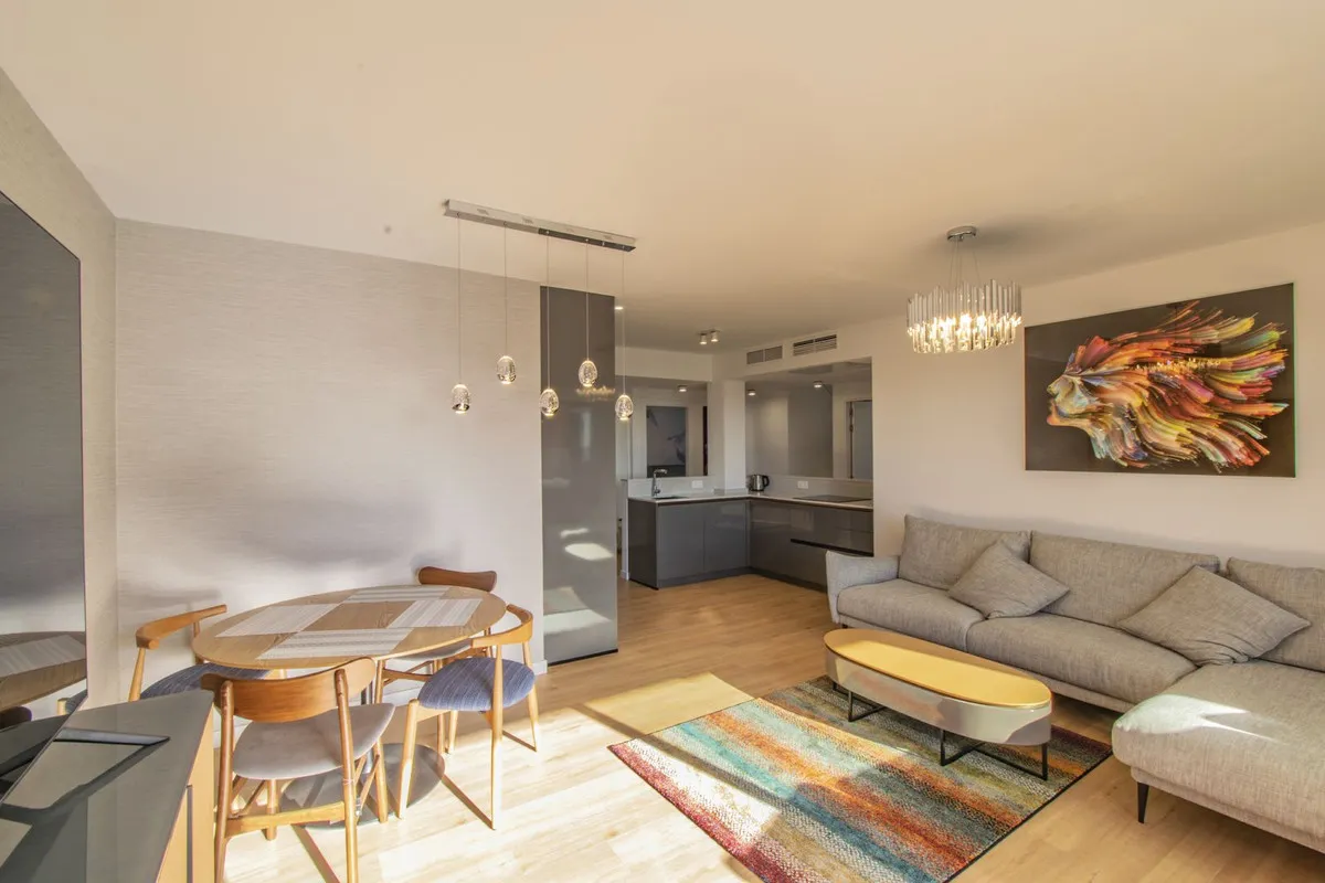 7e439b63-a408-4fe0-99cb-76f144fec56e