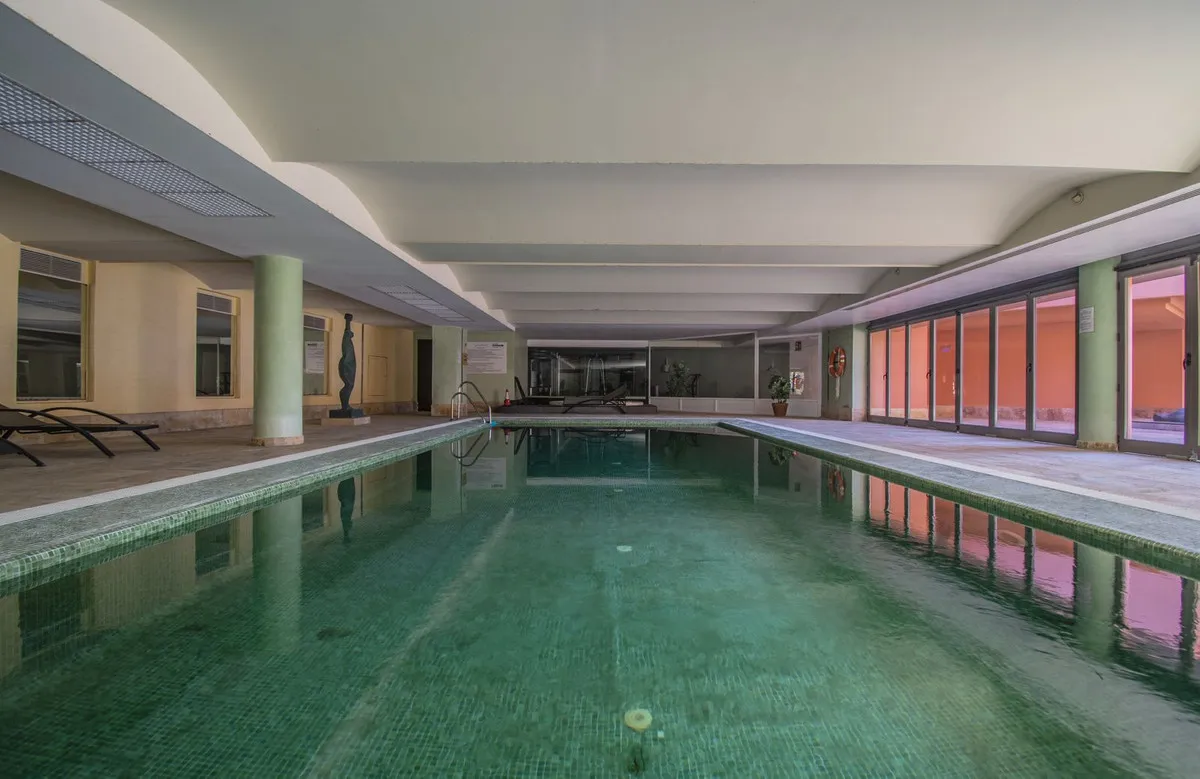 b6737a2e-78a9-4f78-a833-9c916ca461be