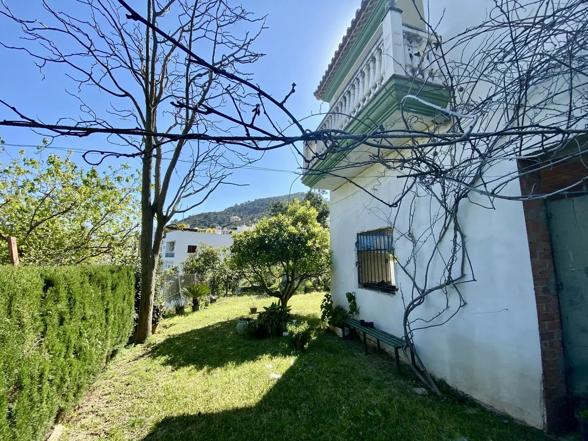 134f8f33-5f07-411c-8f79-1df4933a7173