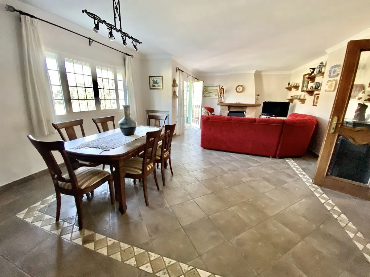 9c9c7172-6a54-4b44-8f67-94d9168fe33c