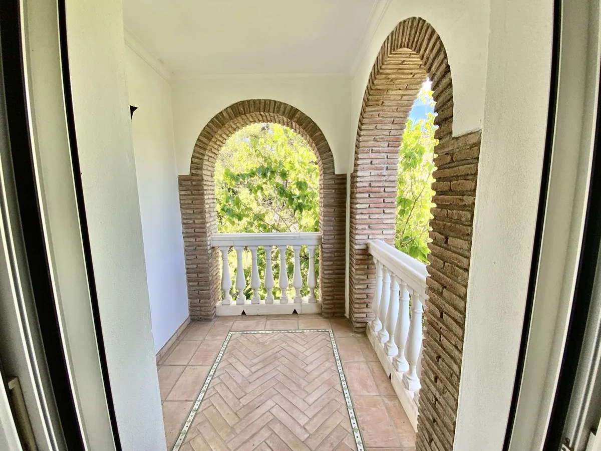 aeb590b9-20e9-4e50-a659-efd4e6272cc4