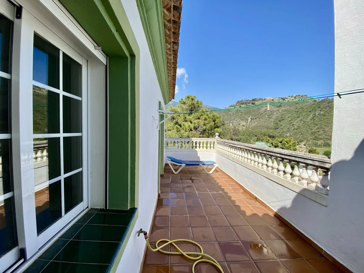 e3546113-3610-44f9-aaf9-2f6283b9e63d