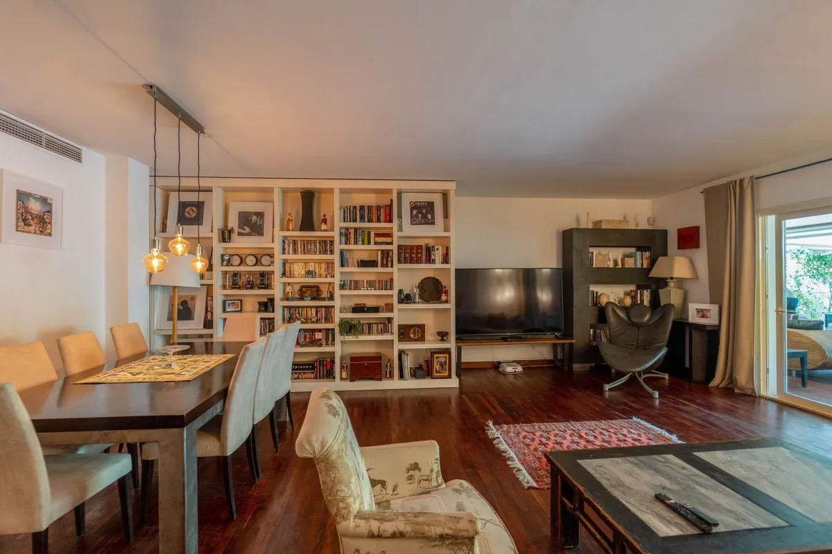 c09ad7d7-8870-4150-8a3a-ef932a435127