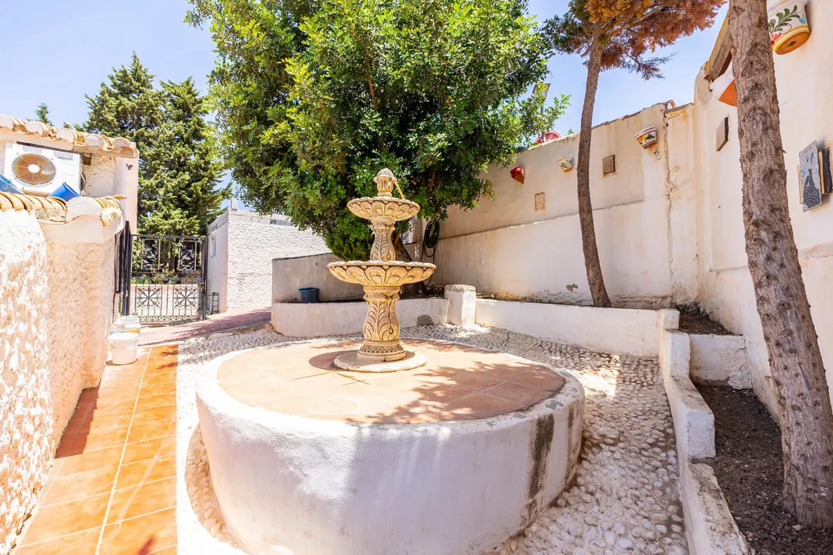 05e1cb6b-c7e6-4e6b-a72b-15143a48c9e5