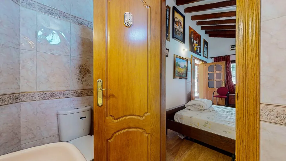 9cdbb8f5-50a0-48ae-9795-e44169200c08