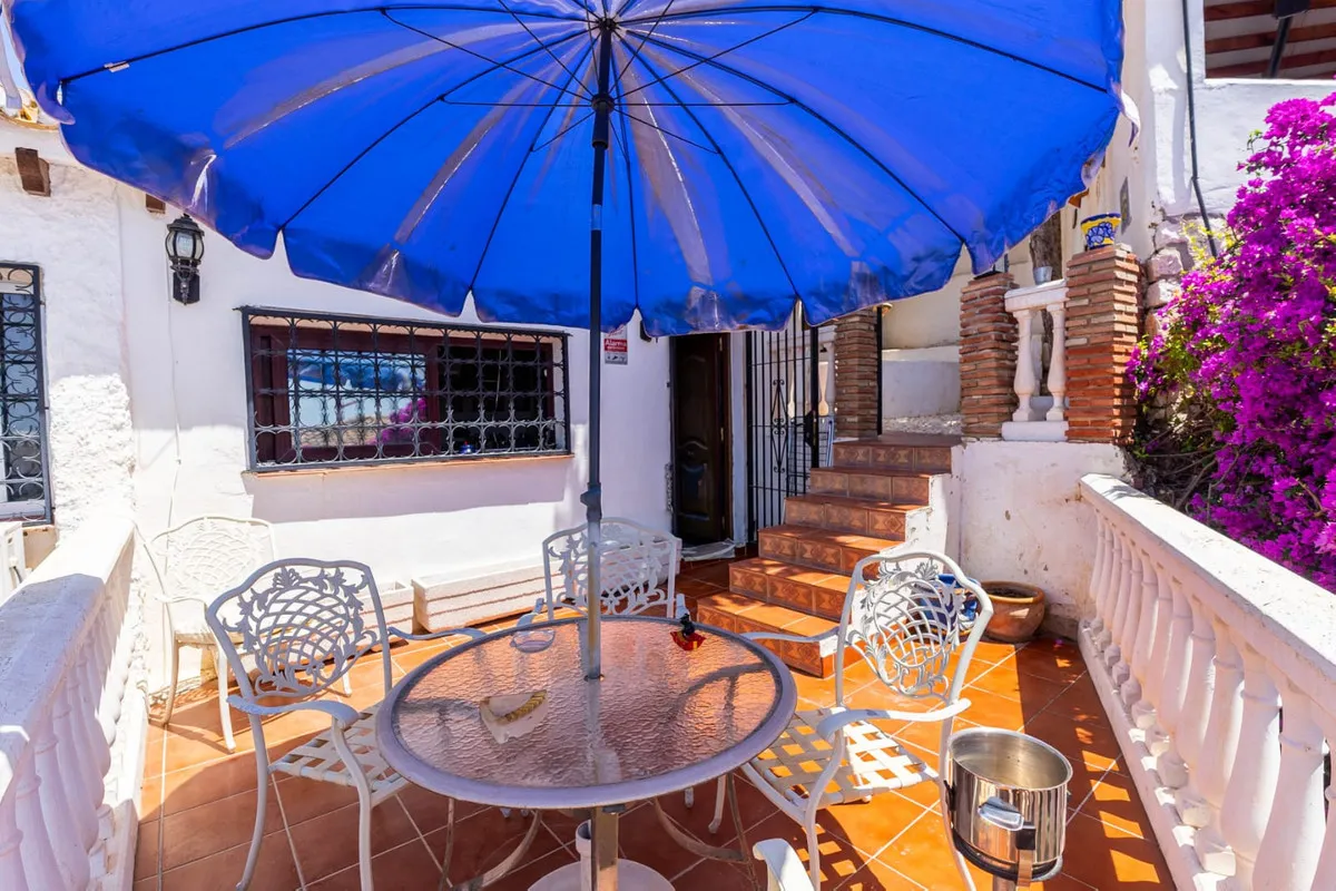 c524d87b-5365-42a8-ad69-eb5461895e2f