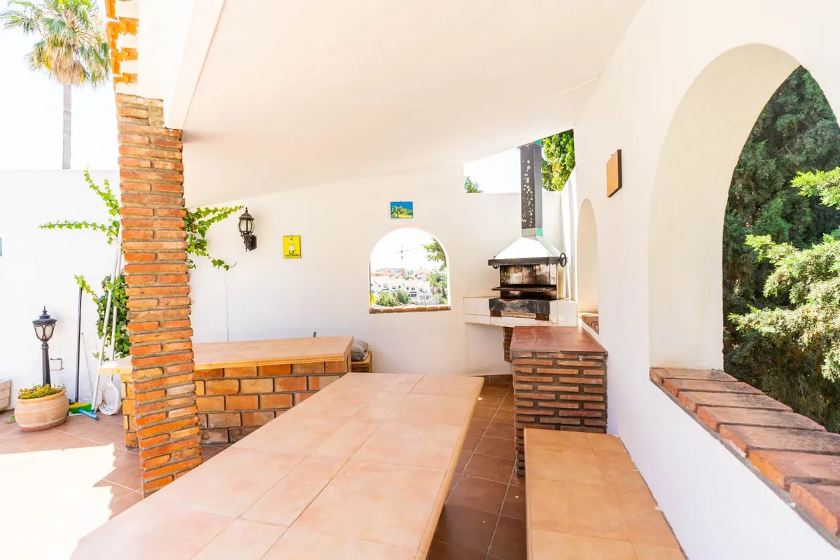 d92a0494-b97e-46a0-8b4b-2fe361e89408