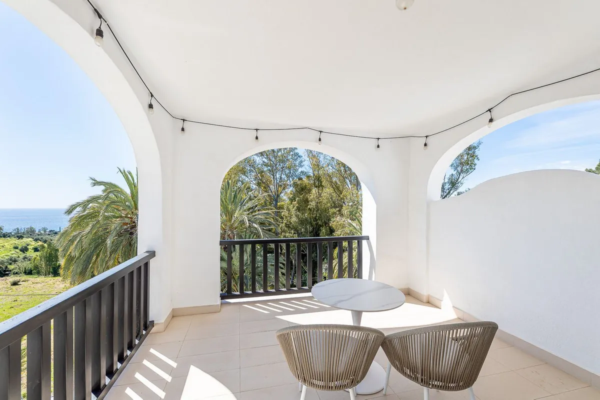 5a30d06c-2365-4309-a5b9-8f130f714725