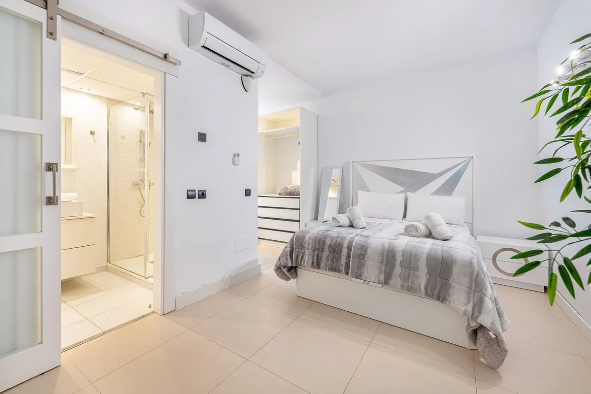 ea3ae64d-8a85-4b70-82d5-3ca8ccab6fe0