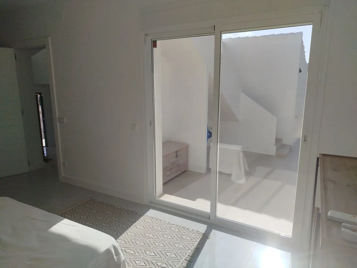 23056df8-4c8d-4ec4-98aa-322657a9b435