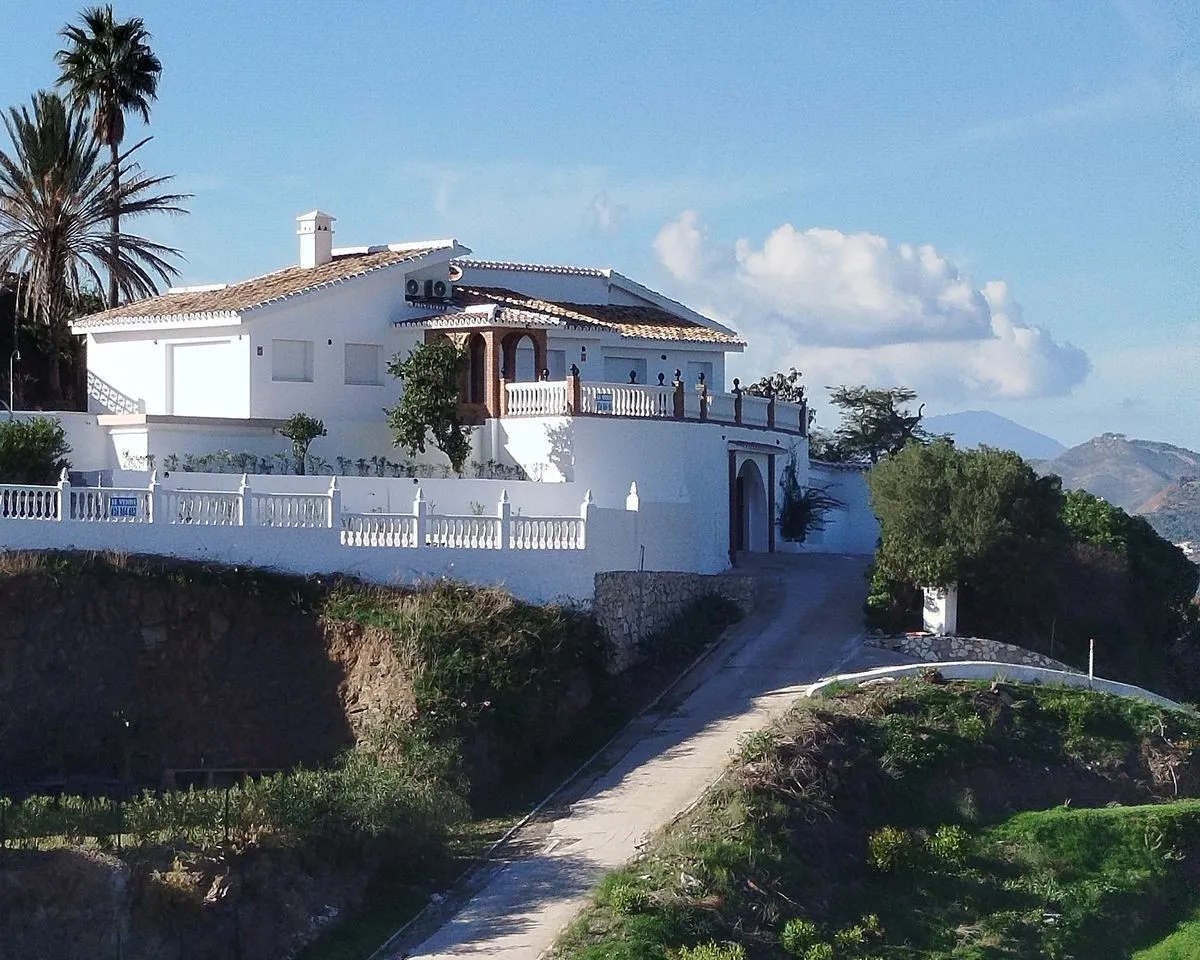 43e879a8-4165-43ff-8cbc-cc1da79883f5