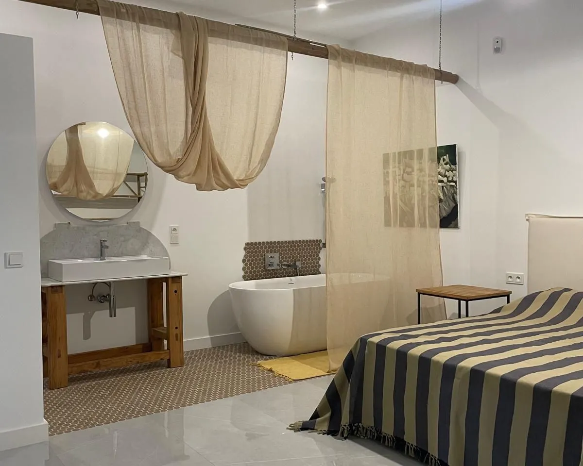 480b048e-777d-4aa4-a16a-24e1c9326f0f