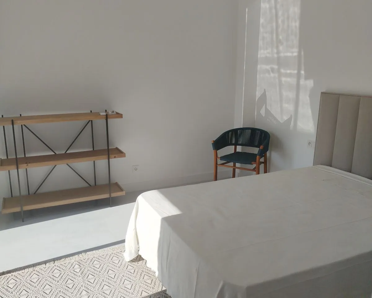 90063748-5518-4800-b95b-7bb155e725b1