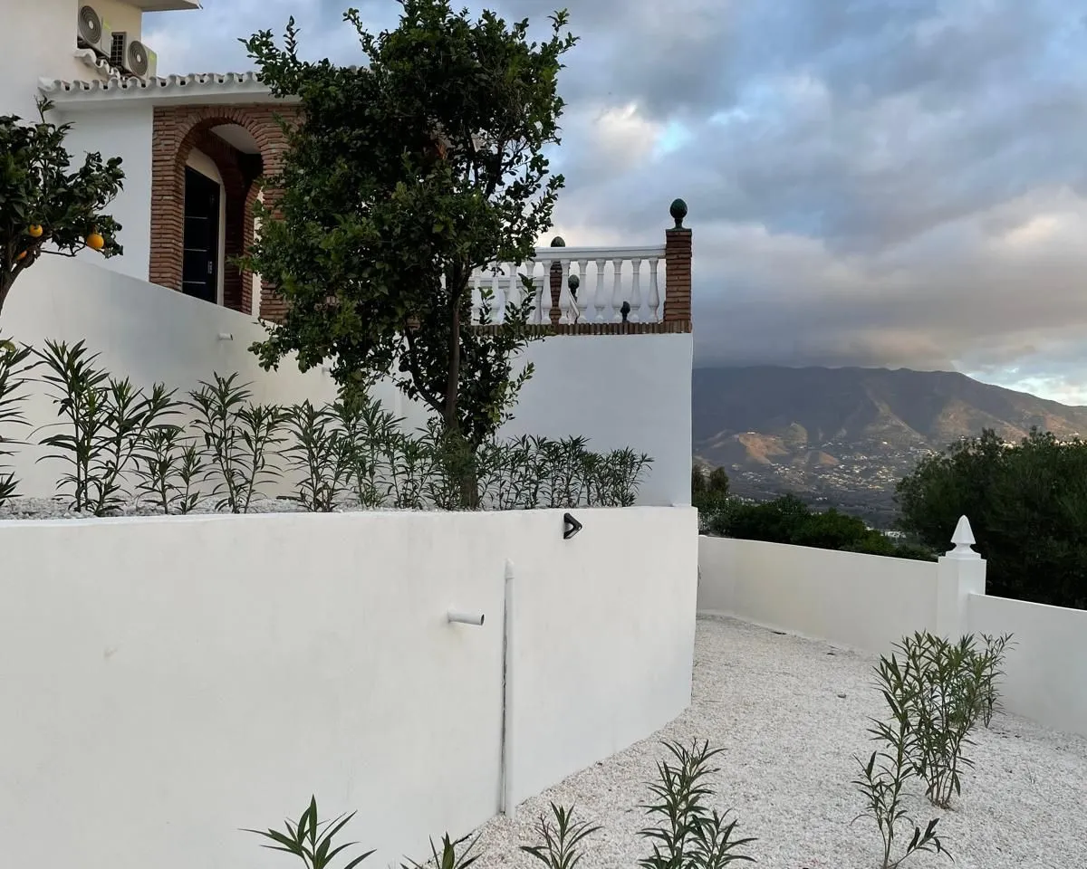 90b642e0-ab5f-4963-b3e9-4dee7125e5ef