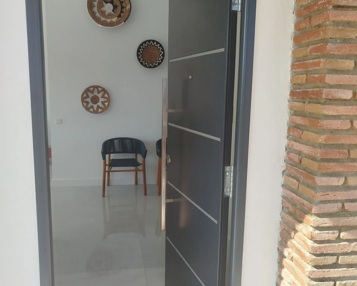 9879bbe3-e483-4b75-bf57-5ab0af5f0a7c