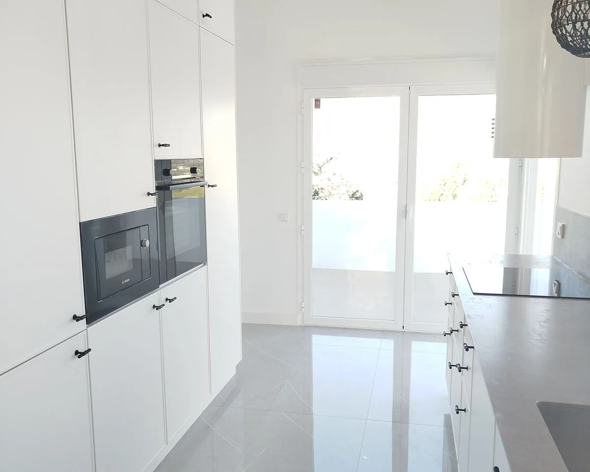 a732745a-f883-4bcf-9306-8e0345908d65