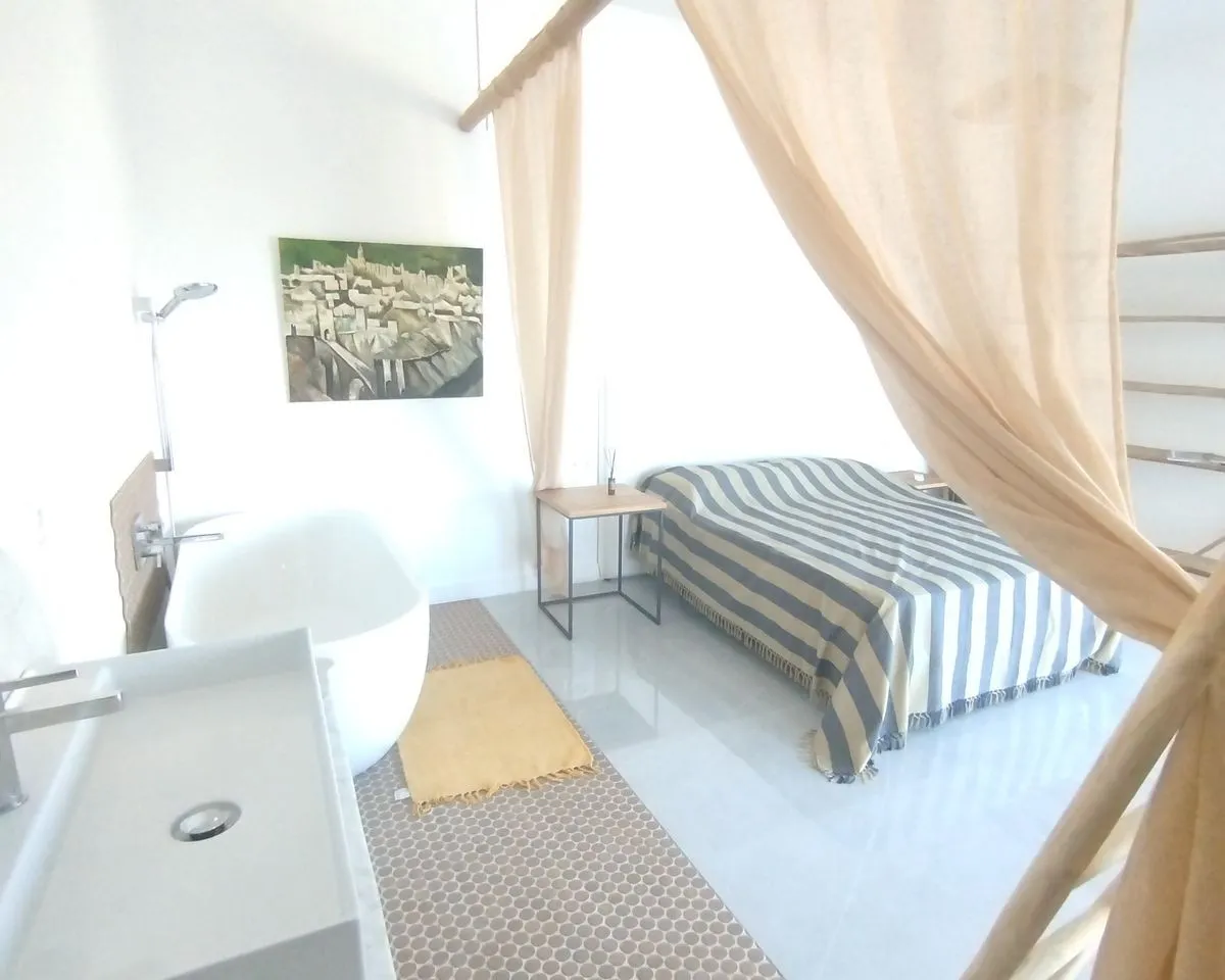 d16167be-a7f8-41b7-acf5-4cf3f23b9f88