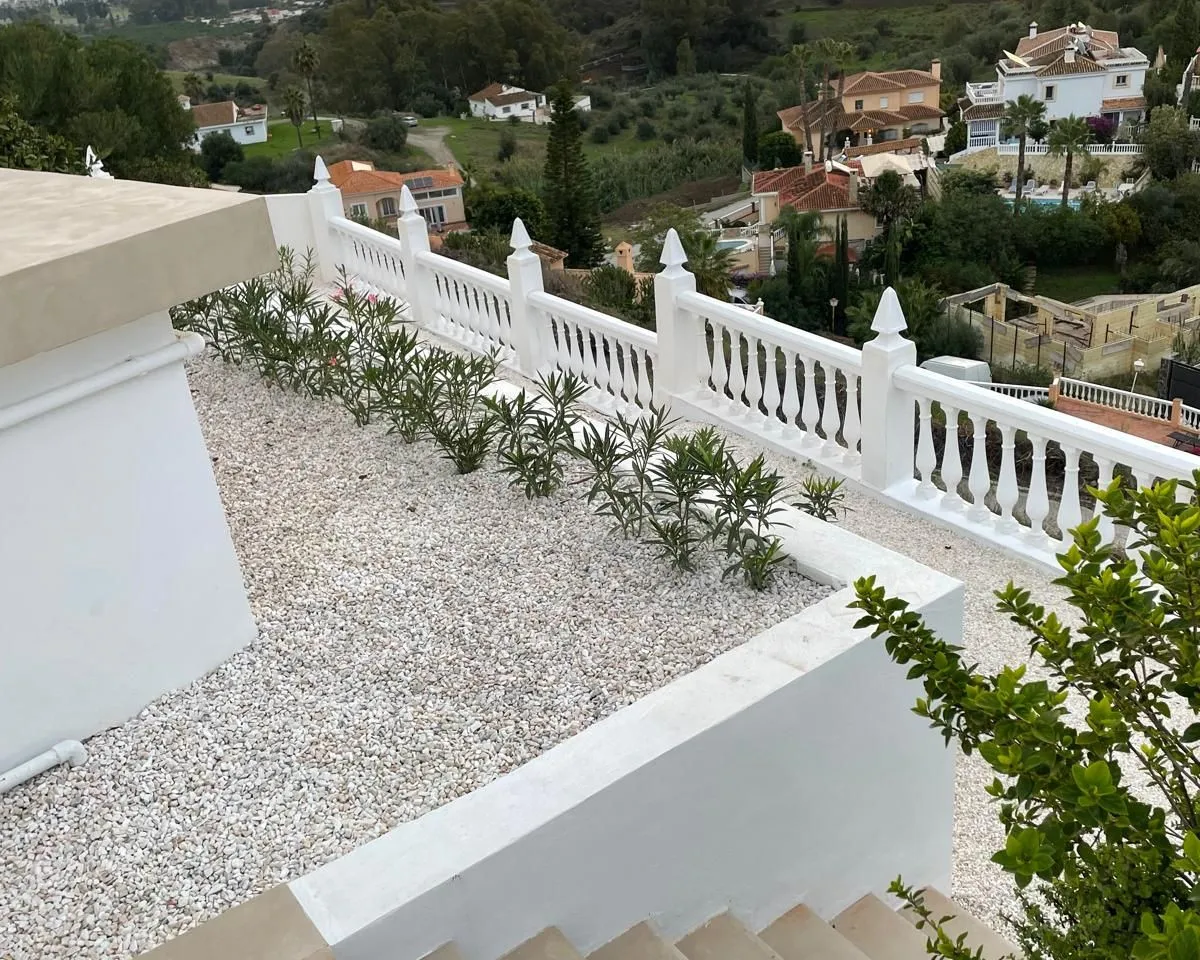 d780f2bc-b5f6-4e27-9c9f-180c79e038b2