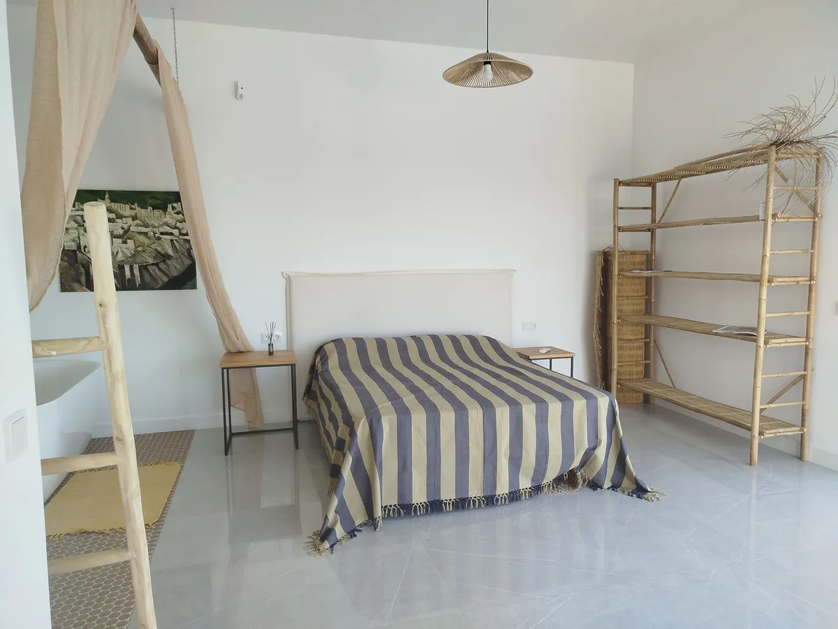 d7b15860-ebe4-4f56-99ba-720fb25b53ba