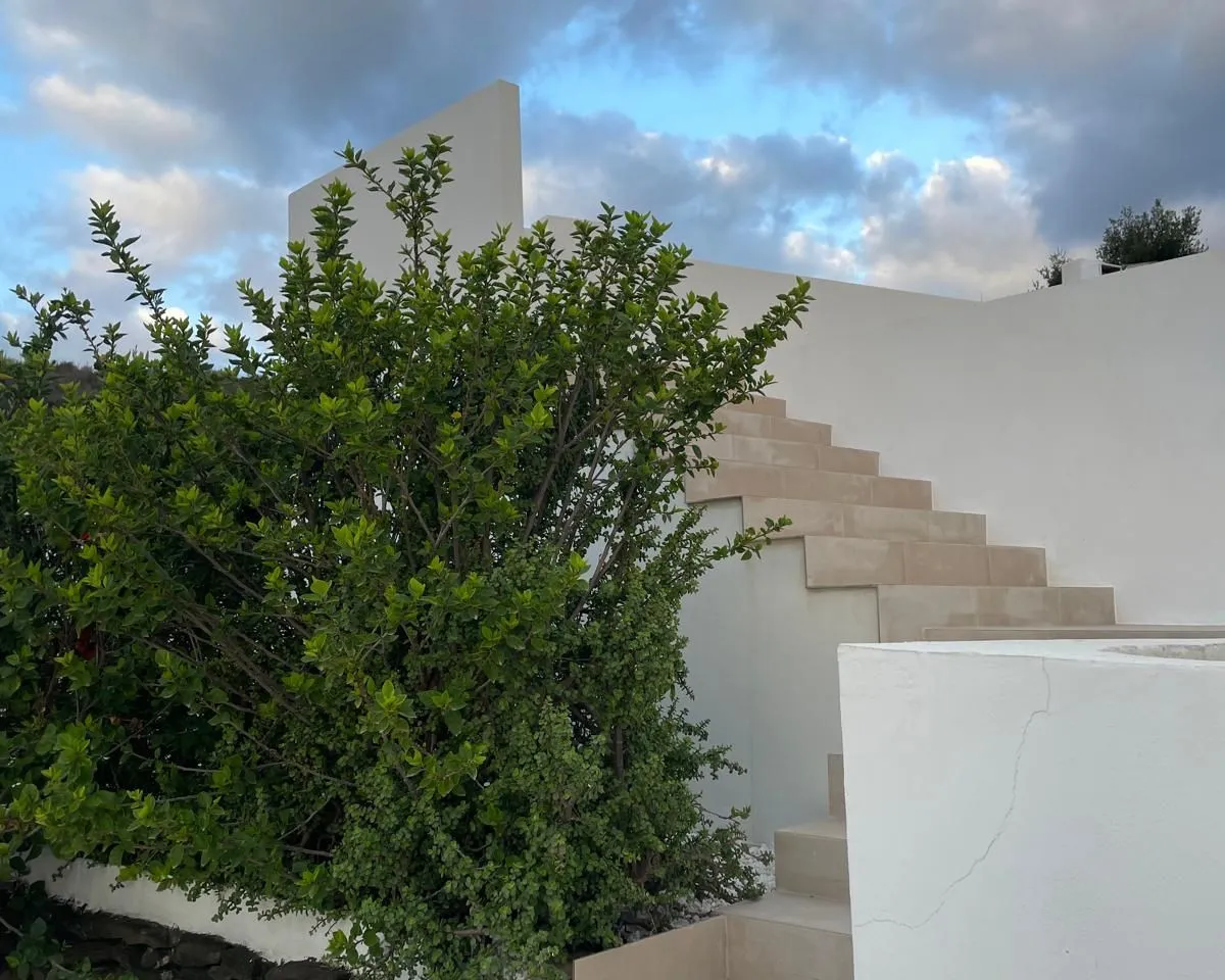 f9ef3108-4e57-4eb8-8cb1-4a8ca6597841