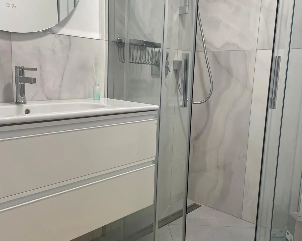 ffb1601d-ea48-4077-aaef-f3f8f72594a7