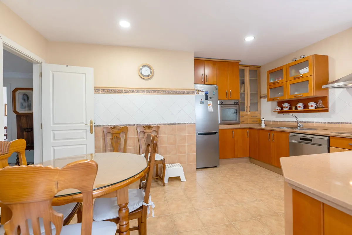 6bfcc444-9da9-4c28-8aa2-e076ba5400fc