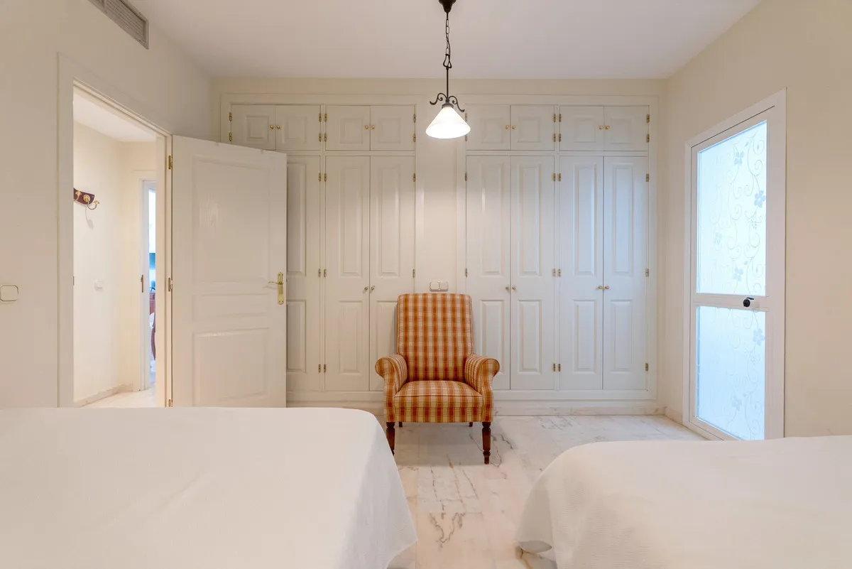 a0bf73f3-df06-4f8a-b0ed-6204950605cf