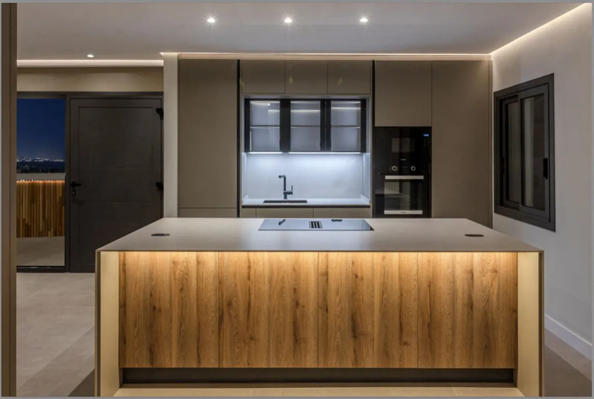 d203b466-3853-40da-99e5-ce9546e34027