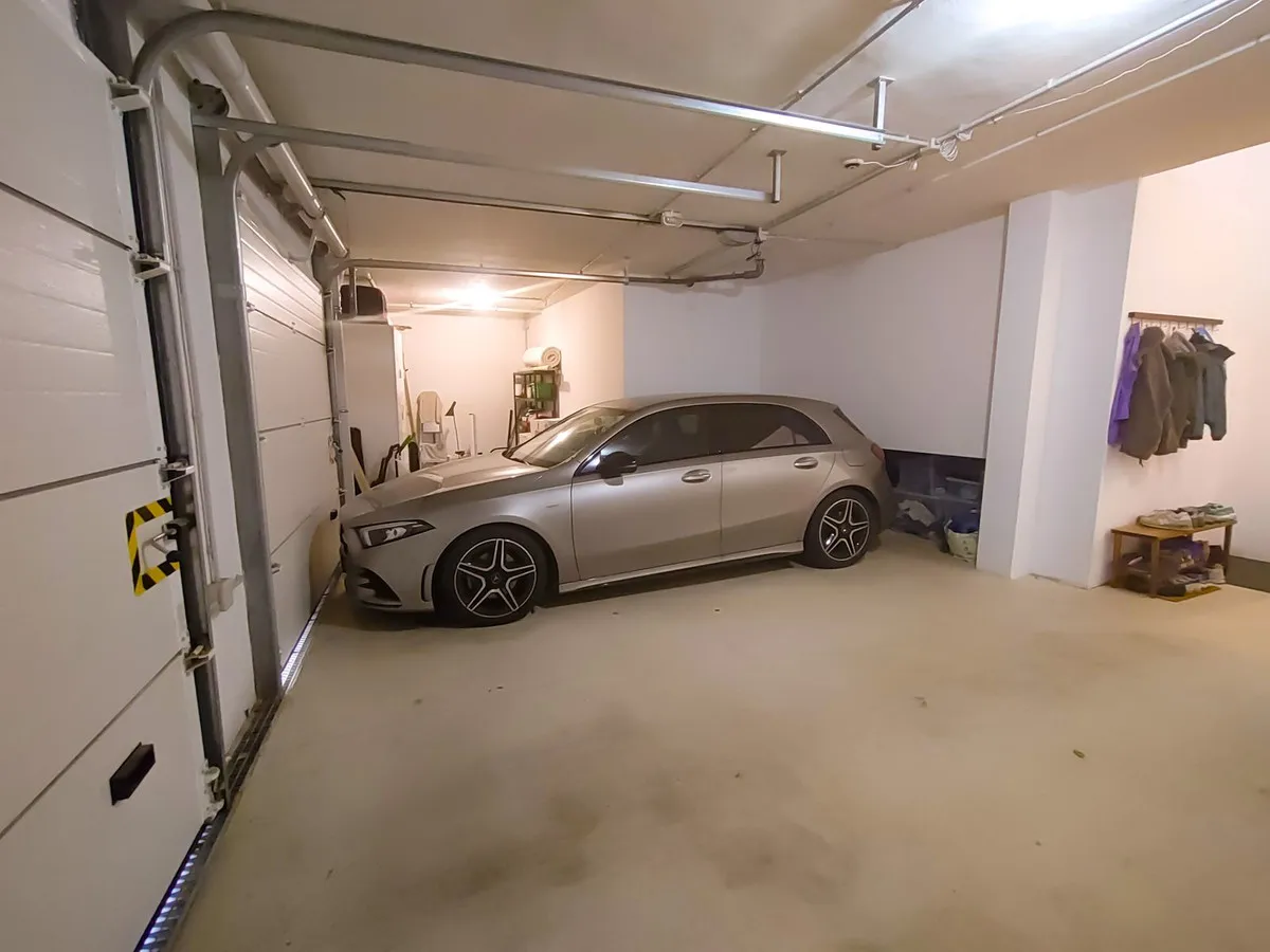 208841ef-2db7-4e7f-b459-23a37a3927af